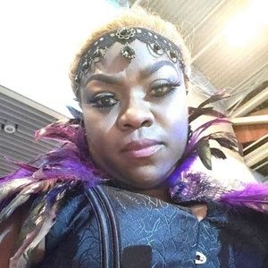 Meet your Posher, Kandie